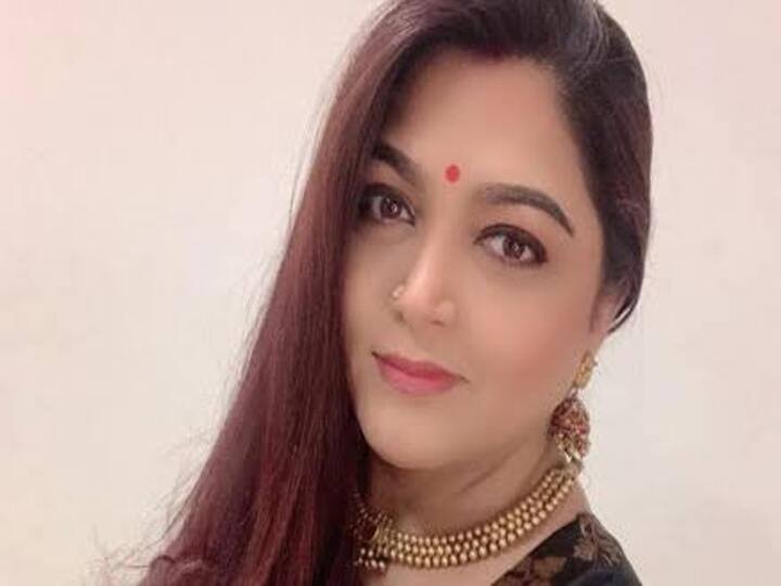 Actress Khushboo tweeted about the Annatha trailer ‛அப்போதே இப்படி இருந்திருக்கலாம்...’ அண்ணாத்த ட்ரெய்லரை சுட்டிக்காட்டி குஷ்பு வருத்தம்!