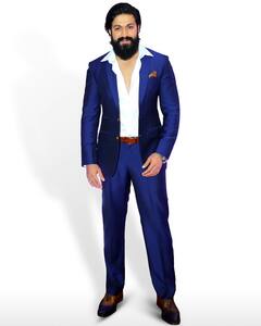 Yash:మ్యాన్లీ లుక్ లో మెరిసిపోతున్న కె.జి.యఫ్ స్టార్ యష్