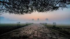 Weather: আকাশ পরিষ্কার হয়ে কাল থেকে নামবে তাপমাত্রা, জানাল হাওয়া অফিস| Bangla News