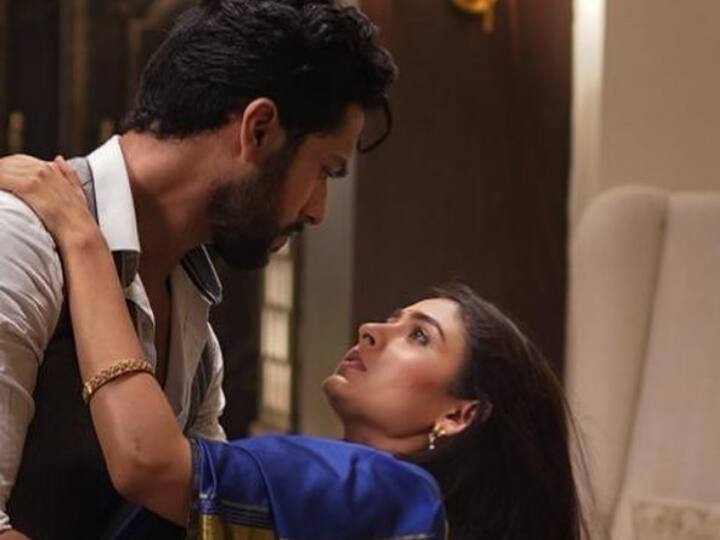 Sai Ketan Rao, Shivangi Khedkar's 'Mehndi Hai Rachne Waali' To Go Off Air. Last Episode To Telecast On THIS Date Sai Ketan Rao, Shivangi Khedkar 'Mehndi Hai Rachne Waali' To Go Off Air. Last Episode To Air On THIS Date Sai Ketan Rao, Shivangi Khedkar's 'Mehndi Hai Rachne Waali' To Go Off Air. Last Episode To Telecast On THIS Date