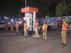 West Bengal: पेट्रोल-डीजल की बढ़ती कीमतों के खिलाफ डीलर्स ने इस तरह से जताया विरोध