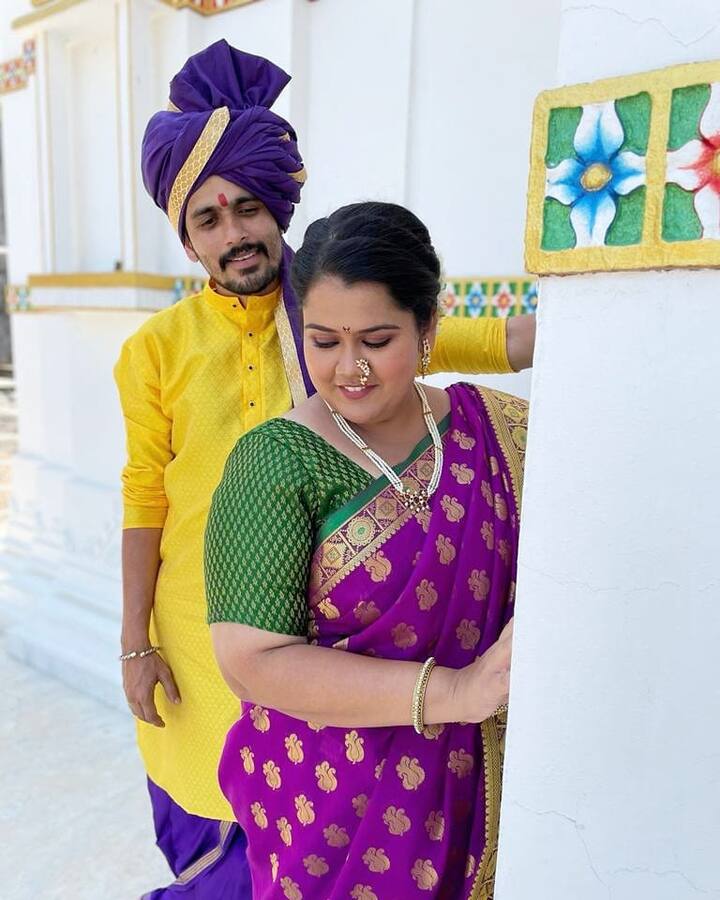 समीर आणि अक्षया यांनी नूकतेच त्याचे रोमॅंटिक फोटो शेअर केले आहेत.  (Photo:@akshayanaik12/IG)