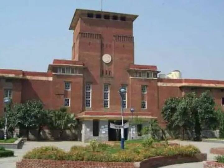 Delhi University to name two new colleges after Veer Savarkar, Sushma Swaraj DU Update: दिल्ली यूनिवर्सिटी का अहम फैसला, वीर सावरकर और सुषमा स्वराज पर रखे जाएंगे नए कॉलेज के नाम