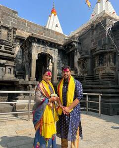 Photo : सुयश आणि आयुषी करतायत देवदर्शन, पाहा खास फोटो!