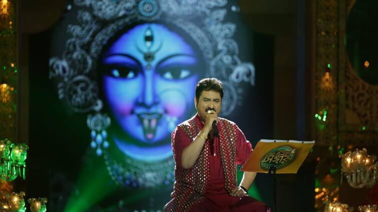 Kumar Sanu performed Shyama Sangeet on Super Singer's stage for the first time Kumar Sanu Update: রিয়্যালিটি শো-এর মঞ্চে কুমার শানুর গলায় প্রথমবার শ্যামাসঙ্গীত, মুগ্ধ বিচারক-প্রতিযোগীরা