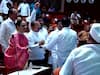 नाशिक महानगरपालिकेच्या महासभेत गोंधळ, महापौर आणि शिवसेना नगरसेवक आमनेसामने