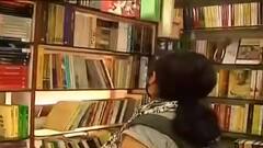 Book Selling: করোনাকালে বইয়ের পাতায় অক্সিজেন, বিক্রি বেড়েছে ৩০ শতাংশ | Bangla News