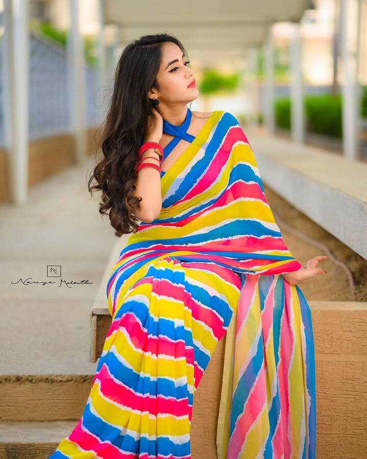 (Image credit: Instagram) అందంతో పాటూ అదిరేలా డ్యాన్స్ చేయడం కూడా ఆమె స్పెషాలిటీ.