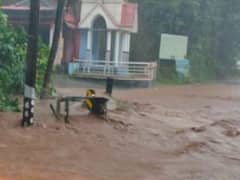 Watch video: சபரிமலை அருகே பயங்கர வெள்ளம்... கடும் நிலச்சரிவு - அதிர்ச்சி வீடியோ...!