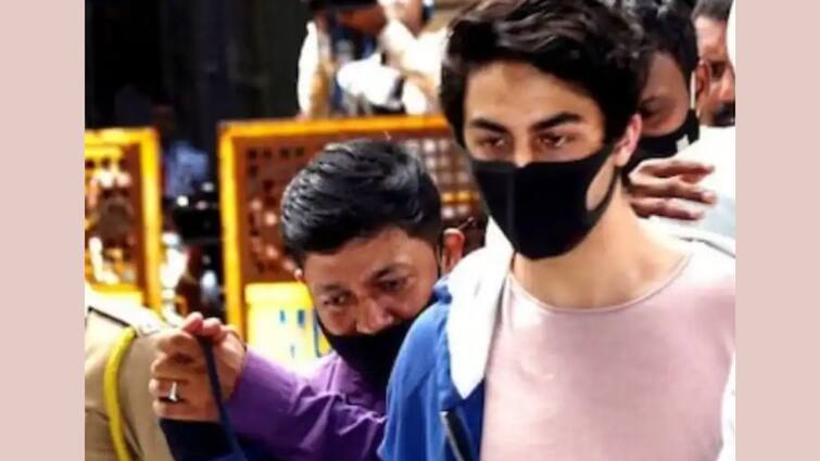 Aryan Khan Bail Order: Bombay HC Asks SRK's Son To Surrender Passport, Appear Before NCB Every Friday, Know In Details Aryan Khan Bail: জামিন মঞ্জুর হওয়ার পর কী কী শর্ত মানতে হবে আরিয়ানকে?