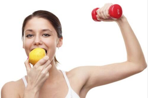 Gym Training Tips: કોરોના કાળમાં ફિટનેસ અને ઇમ્યુનિટી મુદે લોકો વધુ જાગૃત થયા છે. જેથી જિમમાં જવાનો પણ ક્રેઝ વધ્યો છે. જો કે જિમ જતાં પહેલા કેટલી વાતોનું  ધ્યાન રાખવું જરૂરી છે.