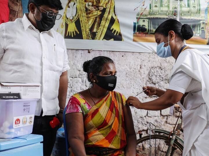 Mansukh Mandaviya congratulates India for achieving 105 crores COVID-19 vaccine, know in details Covid Vaccination: देश में कोविड-19 टीकों की अब तक 105 करोड़ से अधिक खुराक दी गईं