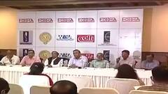 Garments Industry: করোনার কোপের ওপর বর্ধিত GST, প্রতিবাদে সরব বস্ত্র ব্যবসায়ীদের সংগঠন| Bangla News