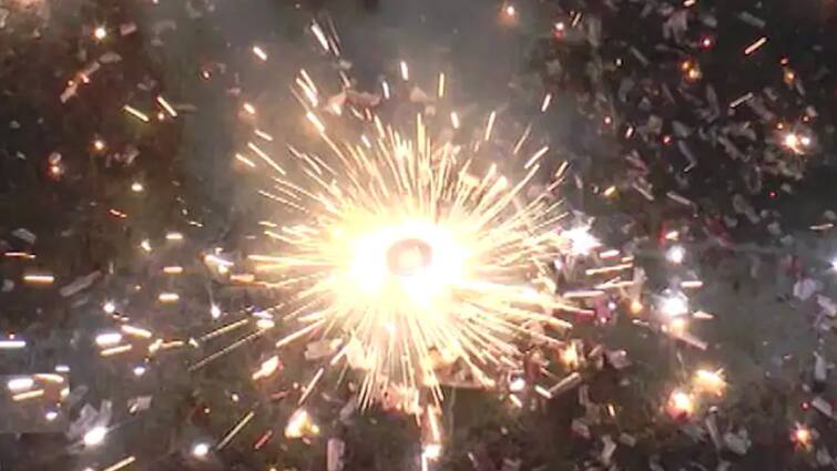 Diwali deep-cleaning - a quick checklist, Know In Details Diwali 2021: করোনা পরিস্থিতিতে কীভাবে জীবাণুমুক্ত দীপাবলী উদযাপন করবেন?