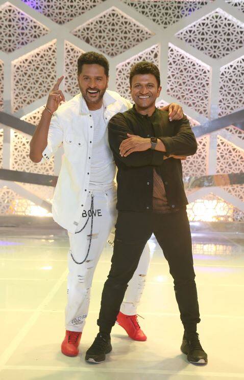 மாஸ்டருடன் பவர் ஸ்டார்