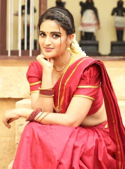 வெள்ள மனம்  உள்ளவன்டி நாட்டியேடி காதல் செடி