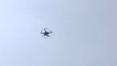 दिल्ली के गाज़ीपुर और टीकरी बॉर्डर से पुलिस हटा रही बैरिकेडिंग, ड्रोन कैमरे से रखी जा रही नजर