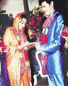 In Pics: 15 साल छोटी लड़की को 7 साल डेटिंग करने के बाद सोनू निगम ने रचाई थी Inter Caste Marriage, सोने से लदी दुल्हनिया की ऐसी है एल्बम