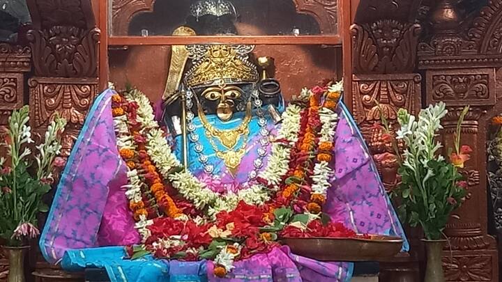পরবর্তীকালে পুরোহিতদের বিধান অনুযায়ী, আগে দেবী বর্গভীমার পুজো দিয়ে তবেই অন্য পুজো শুরু করা যাবে।