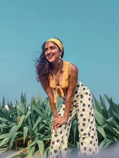 மூக்குத்தி முத்தழகு... மூணாம் பிறை பொட்டழகு... அமலா பாலின் ரீசண்ட் க்ளிக்ஸ்!