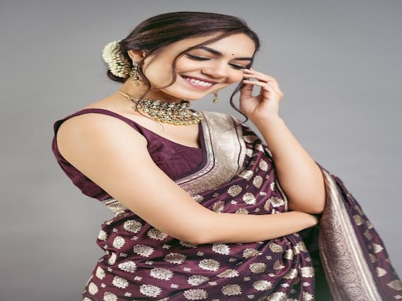 Actress RithuVarma : கண்ணையும், கண்ணையும் கொள்ளையடித்த ரிதுவர்மா...! Actress RithuVarma : கண்ணையும், கண்ணையும் கொள்ளையடித்த ரிதுவர்மா...!