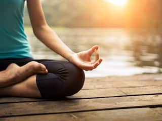 Yoga Benefits And Belly Fat : झटपट वजन कमी करणारी 3 योगासनं; स्लीम अन् ट्रीम होण्यासाठी करतील मदत