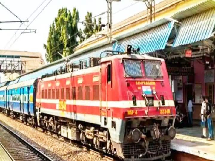 Chhath Diwali Special Train: Railways running special trains for people coming to Bihar on Chhath and Diwali, see list here ann Chhath Diwali Special Train: छठ और दिवाली पर बिहार आने वाले लोगों के लिए रेलवे चला रही स्पेशल ट्रेनें, यहां देखें लिस्ट