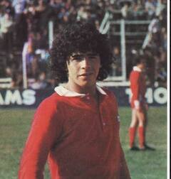 HBD Diego Maradona: உலகை விட்டு நீங்கினாலும் மனதை விட்டு நீங்காத டீகோ மரடோனா க்ளிக்ஸ்