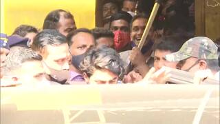 Shahrukh Khan Son Aryan Khan Release : આર્યન ખાન 27 દિવસ બાદ આખરે જેલમાંથી મુક્ત, મન્નતમાં ખુશીનો માહોલ