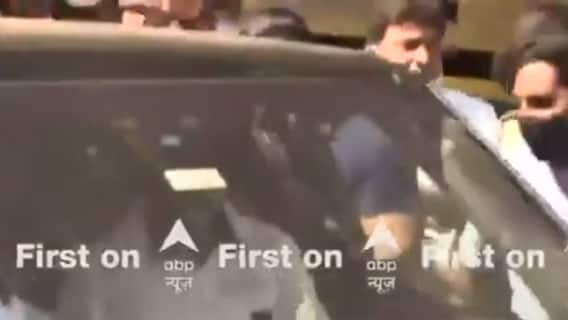 Aryan Khan Update : ਜੇਲ ਚੋਂ ਰਿਹਾ ਹੋਏ Aryan, ਪਿਤਾ ਸ਼ਾਹਰੁੱਖ ਪਹੁੰਚੇ ਲੈਣ, ਦੇਖੋ ਤਸਵੀਰਾਂ | Abp sanjha