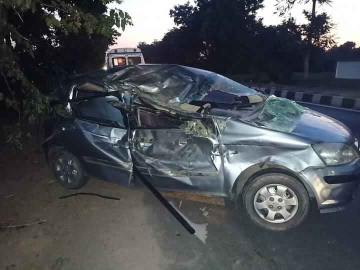 Mehsana : mother and driver died in Car accident during watch groom for daughter Mehsana : દીકરી માટે છોકરો જોવા ગયેલા પરિવારને નડ્યો અકસ્માત, માતા સહિત બેનાં મોતથી અરેરાટી