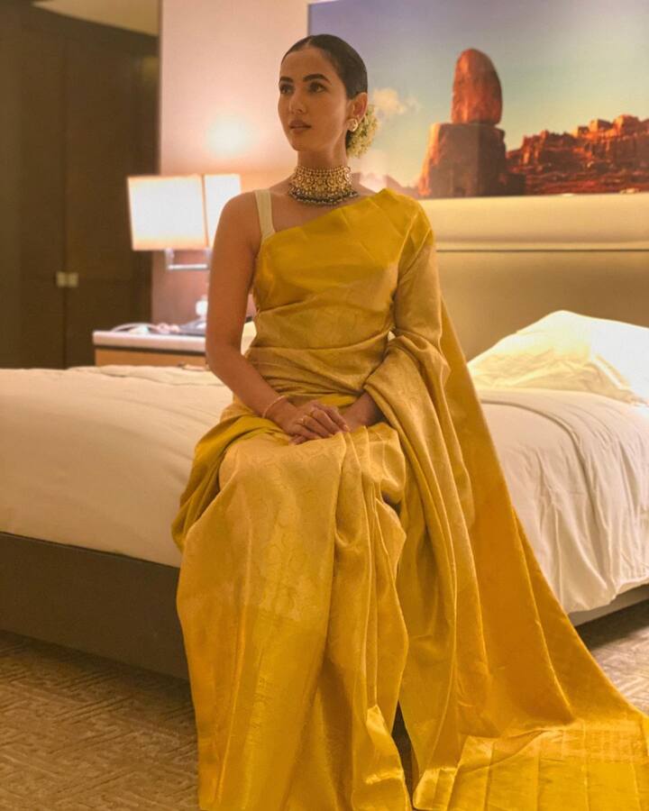 సోనాల్ చౌహాన్ లేటెస్ట్ ఫొటోస్ (Image Credit/ Sonalchauhan Instagram)