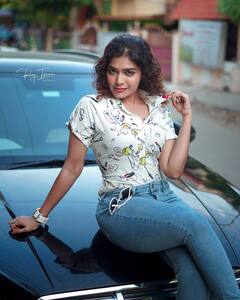 ACTRESS DHARSHA GUPTA : தர்ஷாகுப்தாவின் லேட்டஸ்ட் கிளிக்ஸ்....!