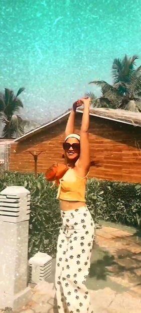 மூக்குத்தி முத்தழகு