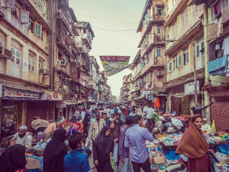 Bhendi Bazaar | பெண்டி பஜார் கதைகளுக்குள்ள இவ்வளவு ஆச்சரியமா? கண்டிப்பா இங்க ஒரு முறை போயிட்டு வாங்க..