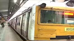 Local Train Service: করোনা আবহে অনেকেই মাস্কহীন, মধ্যমগ্রাম স্টেশনে তৎপর রেলপুলিশ | Bangla News