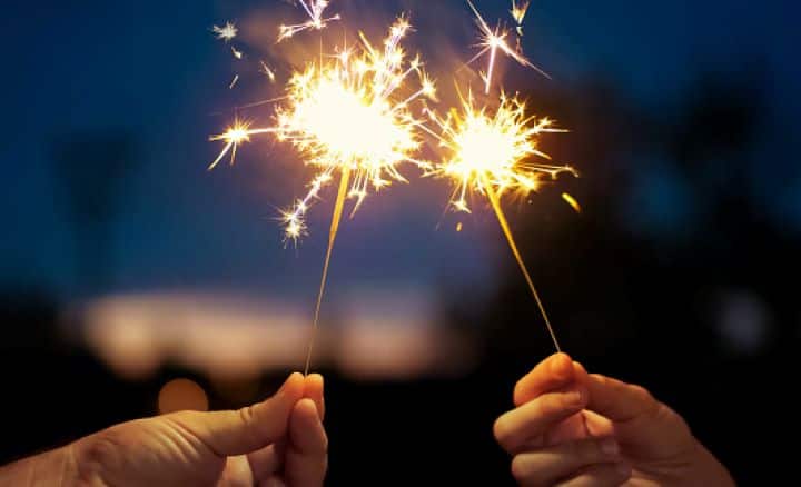 Diwali Firecrackers in Haryana: हरियाणा सरकार का अहम फैसला, इन 14 जिलों में पटाखे जलाने पर लगा बैन