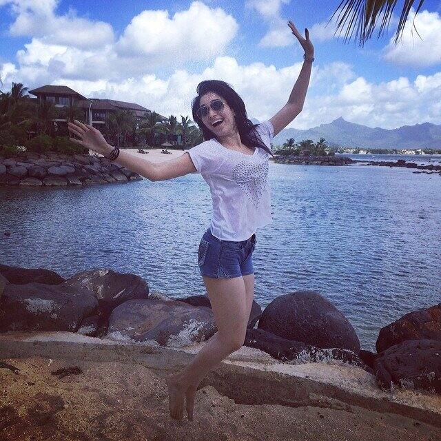 తనకు వచ్చిన ప్రతీ అవకాశాన్ని అందిపుచ్చుకుంటూ తన నటనతో, అందంతో ఆకట్టుకుంది. (Courtesy : Instagram)