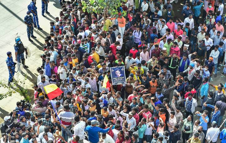 কন্নড় ছবির সুপারস্টারের অকাল প্রয়াণে হতবাক চলচ্চিত্র জগৎ।