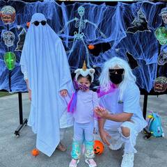 In Pics: 'হ্যালোউইন' বেশে সোহা-কুণাল-ইনায়া, ছবি পোস্ট সোশ্যাল মিডিয়ায়