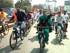 PHOTO : इंधन दरवाढीविरोधात Yuva Sena रस्त्यावर, कुठे सायकल रॅली तर कुठे बैलगाडी मोर्चा काढला