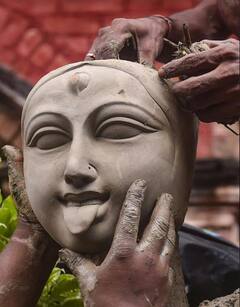 Kalipuja 2021: আলোর উৎসবের প্রস্তুতিতে ব্যস্ত তিলোত্তমা, দীপাবলির প্রাক্কালে কোথায় কী! রইল তার ঝলক
