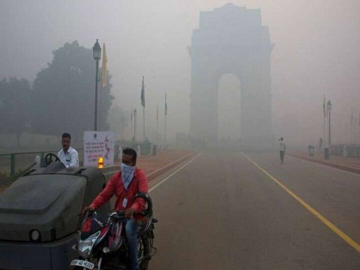 Delhi's Air Quality Worsens To ‘Very Poor’ Category On Diwali Morning, AQI Touches 334 Delhi's Air Quality Worsens To ‘Very Poor’ Category On Diwali Morning, AQI Touches 334