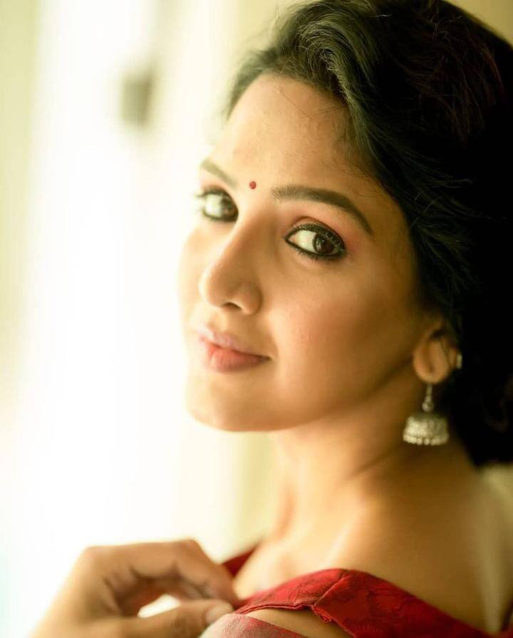 பிக் பாஸ் புகழ் பவனி ரெட்டி அசத்தல் க்ளிக்ஸ்!