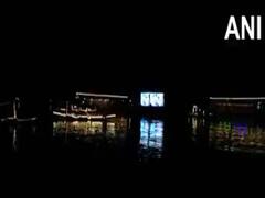 ભારતના આ શહેરમાં બન્યુ એશિયાનુ પહેલુ તરતુ થિયેટર, વાયરલ વીડિયોમાં જુઓ શાનદાર નજારો