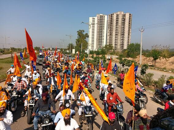 Punjab Politics: ਅਕਾਲੀ ਦਲ ਨੇ ਸ੍ਰੀ ਮੁਕਤਸਰ ਸਾਹਿਬ ਕਾਨਫਰੰਸ ਲਈ ਖਿੱਚੀਆਂ ਤਿਆਰੀਆਂ, ਬਠਿੰਡਾ ‘ਚ ਹੋਈ ਅਹਿਮ ਮੀਟਿੰਗ Punjab Politics: ਅਕਾਲੀ ਦਲ ਨੇ ਸ੍ਰੀ ਮੁਕਤਸਰ ਸਾਹਿਬ ਕਾਨਫਰੰਸ ਲਈ ਖਿੱਚੀਆਂ ਤਿਆਰੀਆਂ, ਬਠਿੰਡਾ ‘ਚ ਹੋਈ ਅਹਿਮ ਮੀਟਿੰਗ