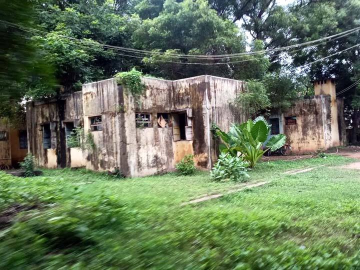 Thanjavur: Pattiswaram Government Primary Health Center flats in critical condition தஞ்சாவூர்: ஆபத்தான நிலையில் உள்ள பட்டீஸ்வரம் அரசு ஆரம்ப சுகாதார நிலைய குடியிருப்புகள்