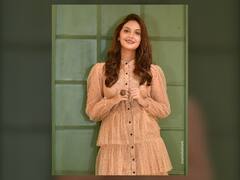 'फार काही सुचलं नाही, पण...'; तेजश्रीचा हटके लूक चर्चेत