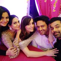 Gaurav Khanna Diwali Party: 'अनुपमा' के अनुज ने हुसैन की दिवाली पार्टी की खूब एन्जॉय, पत्नी संग कैंडिल लाइट में दिया रोमांटिक पोज