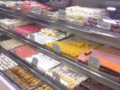 In Pics | दिवाळीनिमित्त अमरावतीत 11 हजार रुपयांची 'कलश भोग' मिठाई